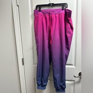 XL gently used Gradient Pink and Purple FIGS Zamora Joggers FREEx lined
